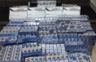 Çay paketleri içine gizlenmiş 3 bin 877 paket kaçak...