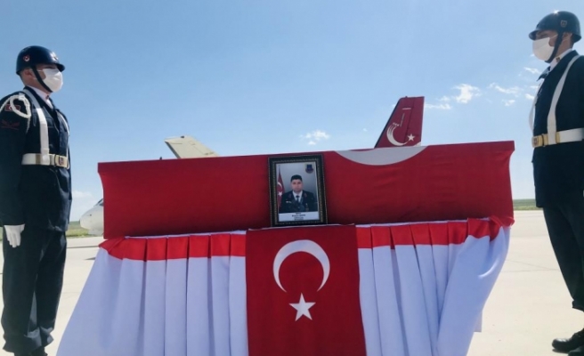 Eren-15 Operasyonunda şehit olan Jandarma Uzman Çavuş Hüseyin Keleş'in cenazesi Ankara’ya gönderildi