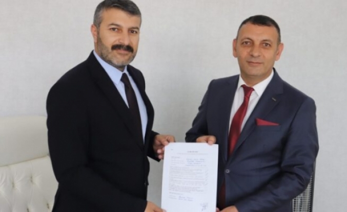 Avukat Mehmet Salih AYDIN, Ağrı Belediye Başkanlığı İçin AK Parti’den Aday Adaylığını Açıkladı